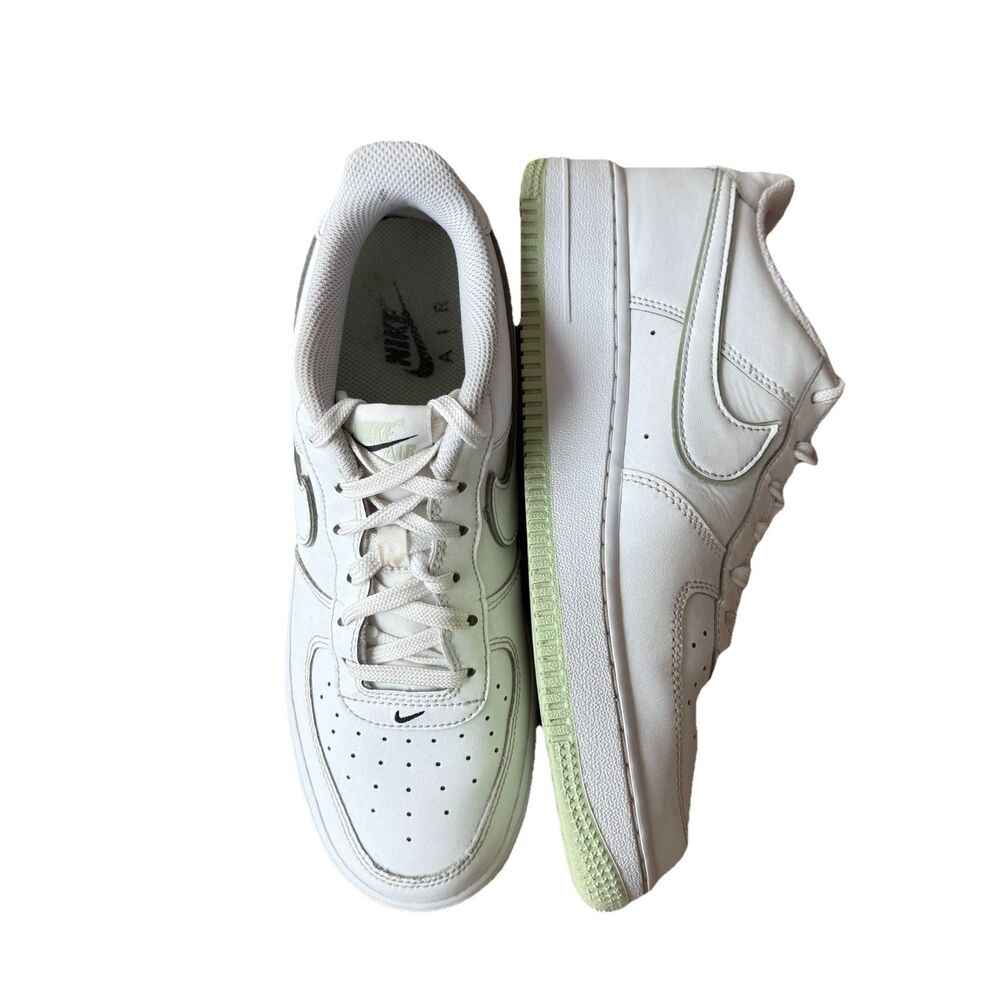 Nike Air Force 1 GS AF1 Low White Honeydew Youth SIZE 7 Casual Shoes CT3839-108 - Picture 5 of 16